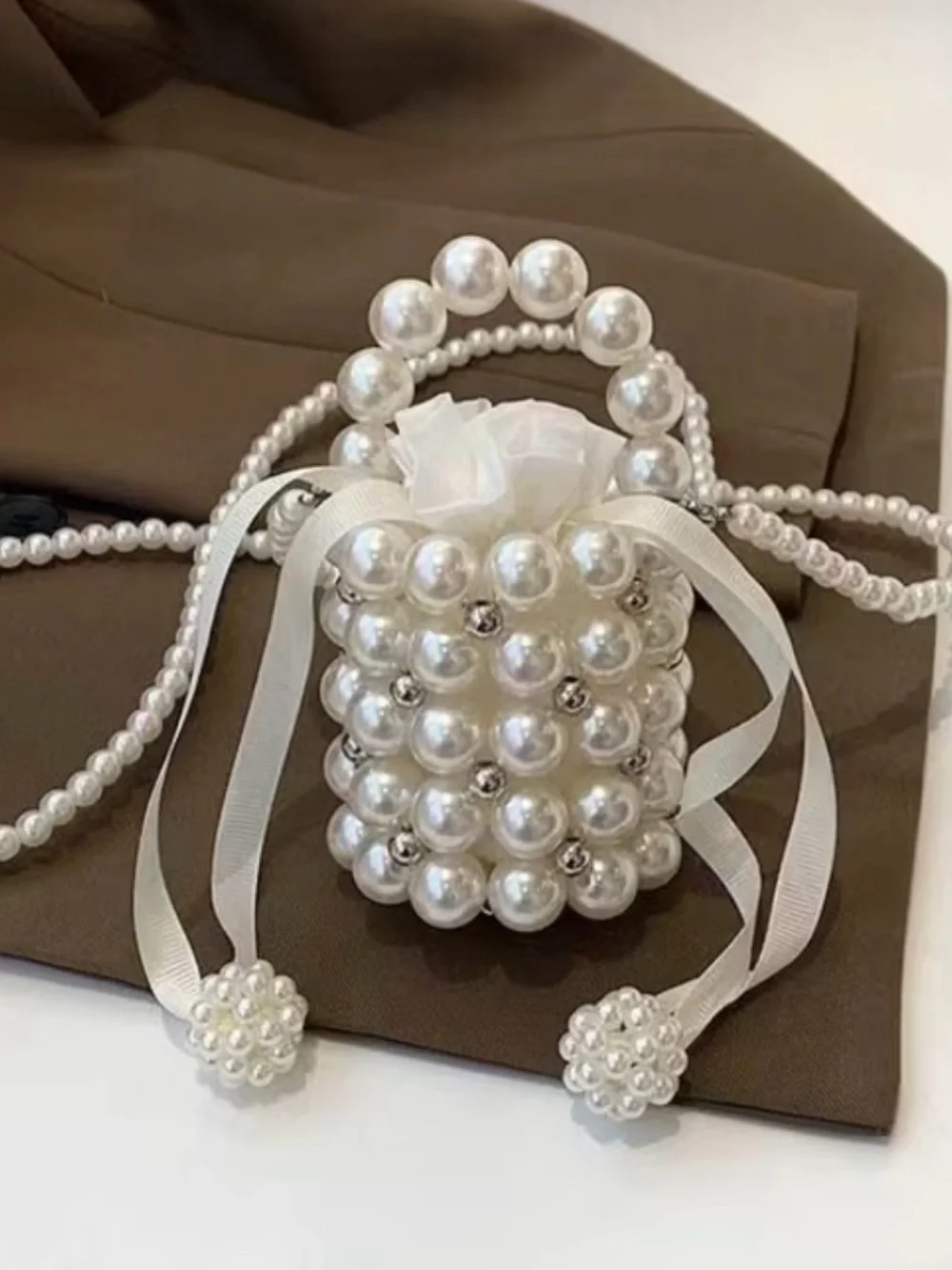N/A elegant pearl
